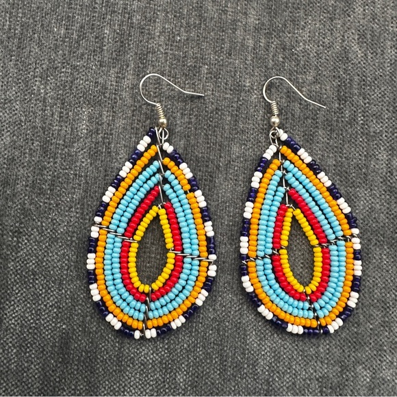 NEW African Handmade Beaded Earrings - Picture 2 of 5